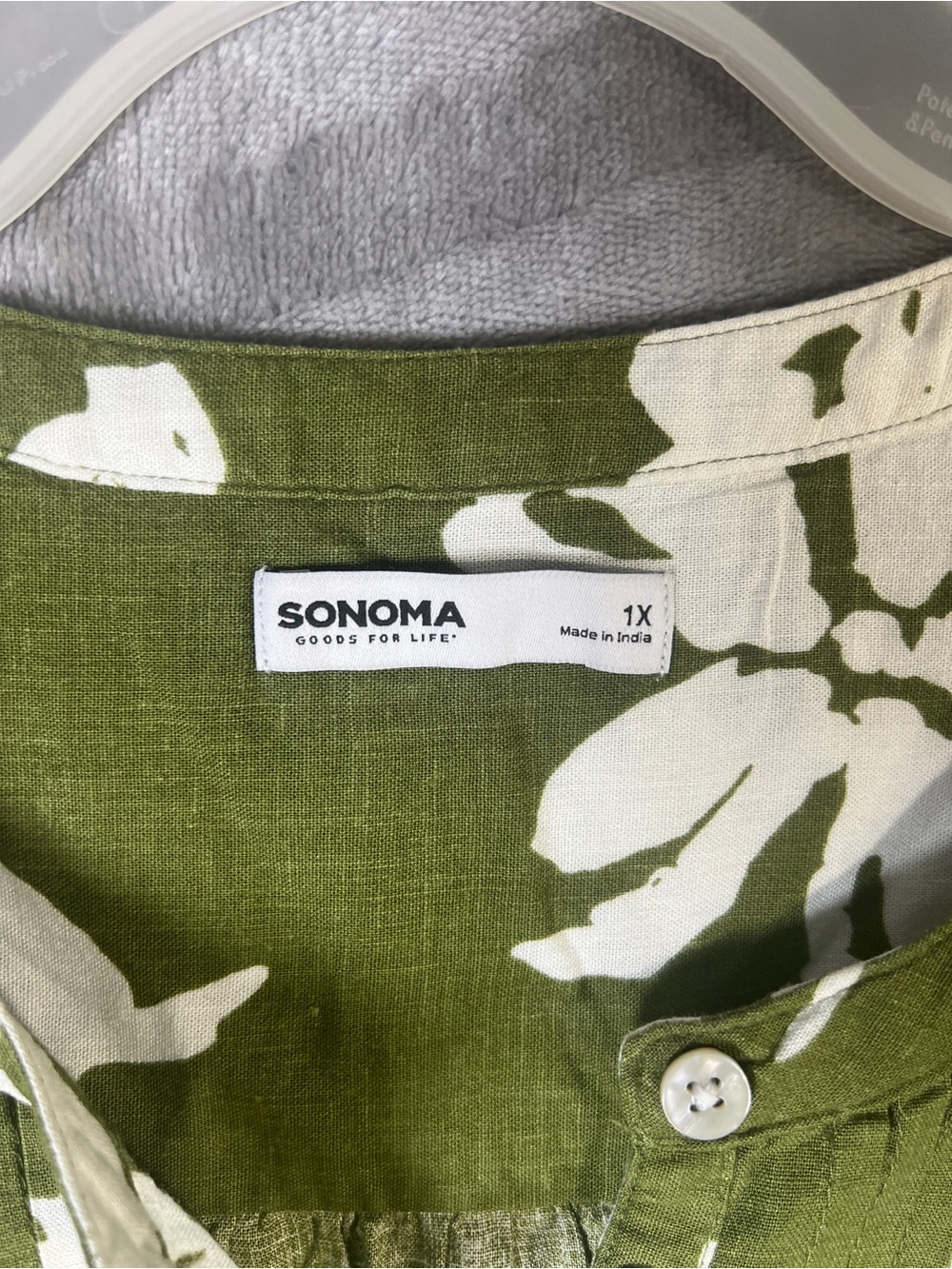 Sonoma Olive Green Sleeveless Floral Tunic - Picture 3 of 10